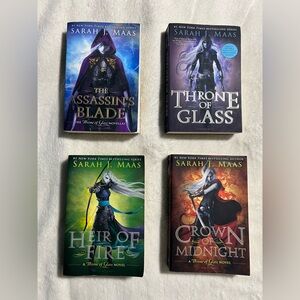 Throne of glass series